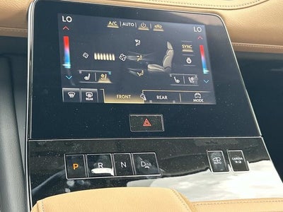2026 INFINITI QX80 LUXE W/ SPLIT BENCH