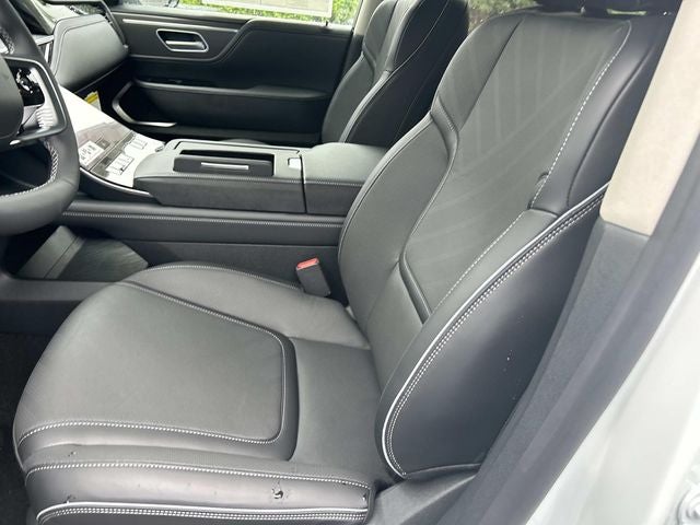 2026 INFINITI QX80 LUXE W/ SPLIT BENCH