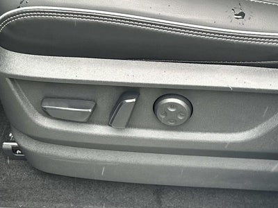 2026 INFINITI QX80 LUXE W/ SPLIT BENCH