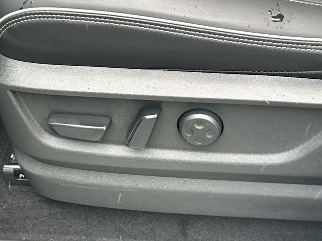 2026 INFINITI QX80 LUXE W/ SPLIT BENCH