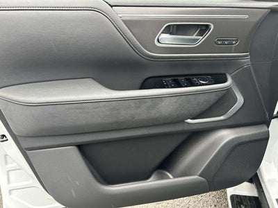 2026 INFINITI QX80 LUXE W/ SPLIT BENCH
