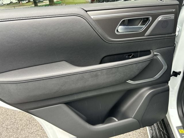 2026 INFINITI QX80 LUXE W/ SPLIT BENCH