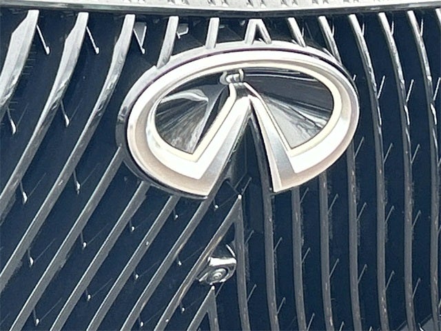 2026 INFINITI QX80 LUXE W/ SPLIT BENCH