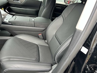 2026 INFINITI QX80 LUXE W/ SPLIT BENCH