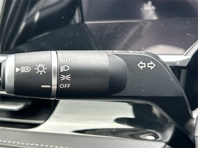 2026 INFINITI QX80 LUXE W/ SPLIT BENCH