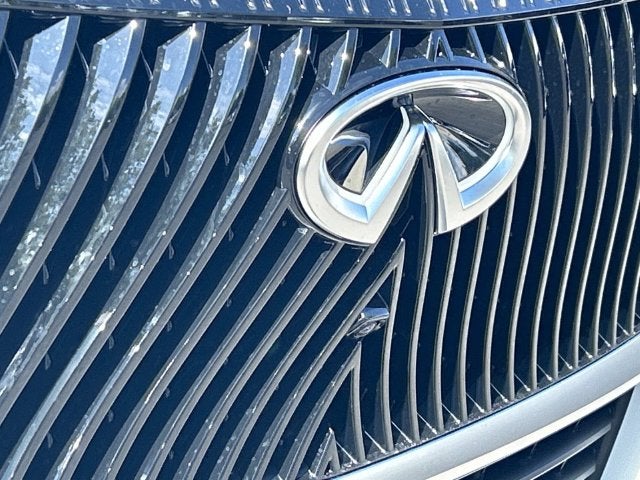 2027 INFINITI QX80 LUXE