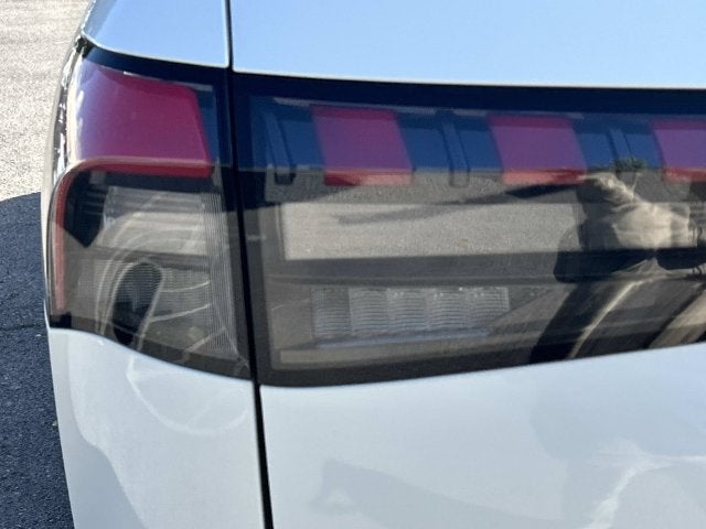 2027 INFINITI QX80 LUXE