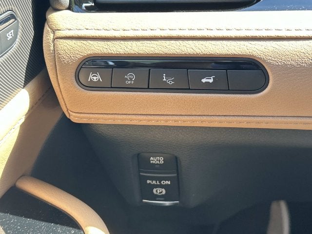 2027 INFINITI QX80 LUXE
