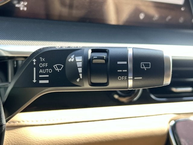 2027 INFINITI QX80 LUXE