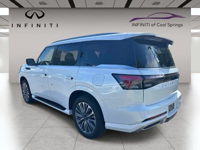 2027 INFINITI QX80 LUXE