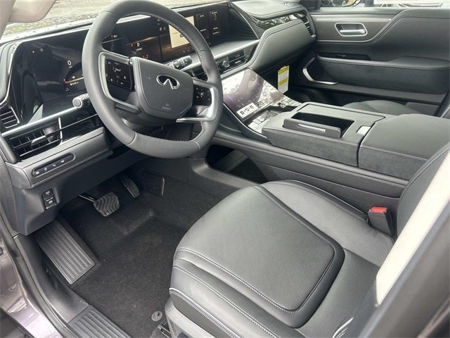 2026 INFINITI QX80 LUXE W/ SPLIT BENCH