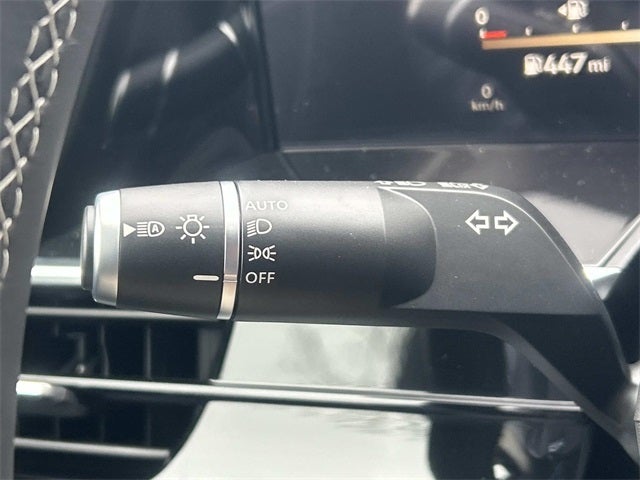 2026 INFINITI QX80 LUXE W/ SPLIT BENCH