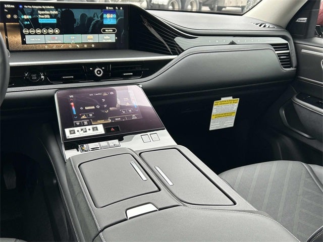 2026 INFINITI QX80 LUXE W/ SPLIT BENCH