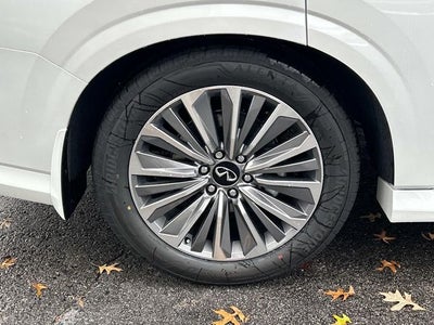 2026 INFINITI QX80 LUXE W/ SPLIT BENCH