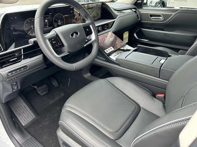 2026 INFINITI QX80 LUXE W/ SPLIT BENCH