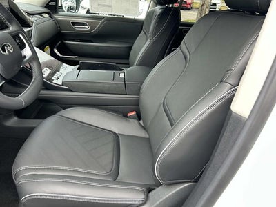 2026 INFINITI QX80 LUXE W/ SPLIT BENCH