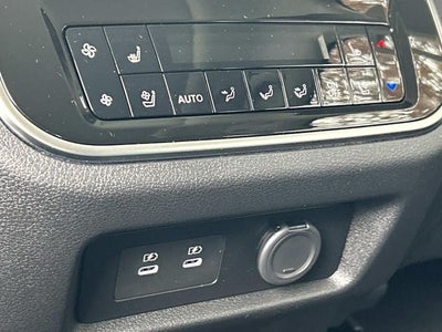 2026 INFINITI QX80 LUXE W/ SPLIT BENCH