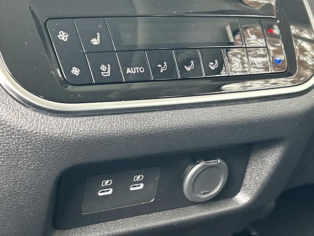 2026 INFINITI QX80 LUXE W/ SPLIT BENCH