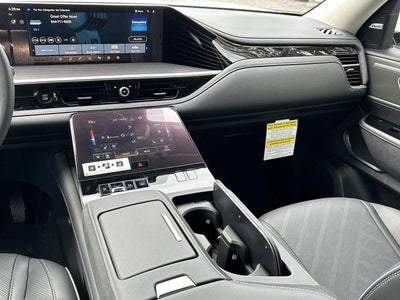 2026 INFINITI QX80 LUXE W/ SPLIT BENCH