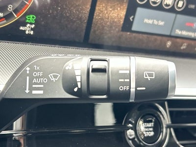 2026 INFINITI QX80 LUXE W/ SPLIT BENCH