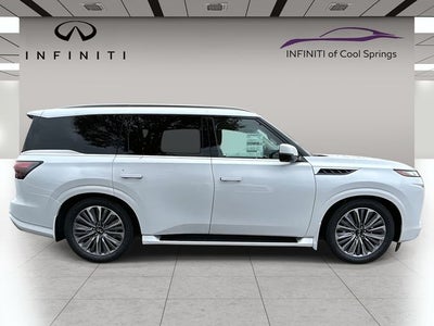 2026 INFINITI QX80 LUXE W/ SPLIT BENCH