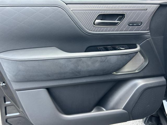 2027 INFINITI QX80 AUTOGRAPH