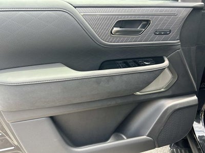2027 INFINITI QX80 AUTOGRAPH