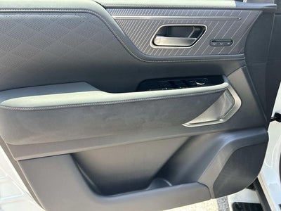2027 INFINITI QX80 AUTOGRAPH