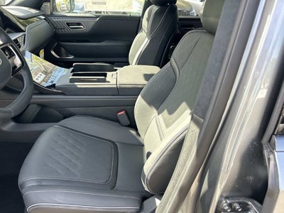2027 INFINITI QX80 AUTOGRAPH