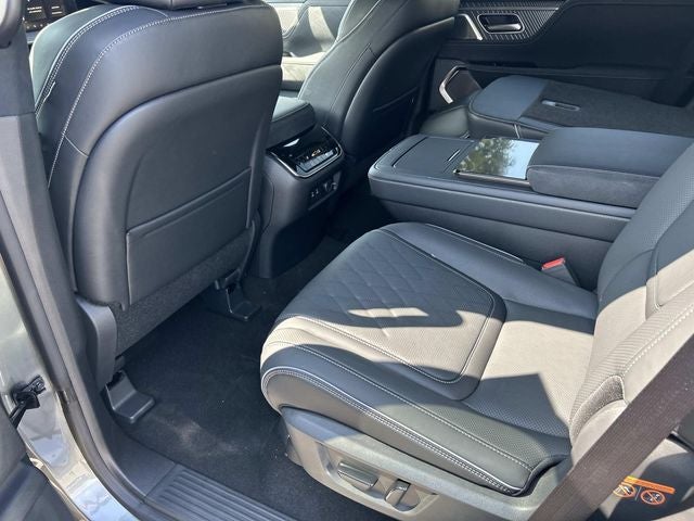 2027 INFINITI QX80 AUTOGRAPH