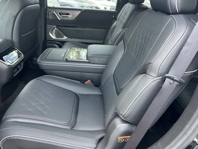 2027 INFINITI QX80 AUTOGRAPH