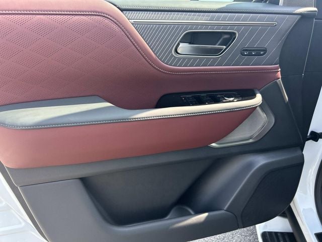 2027 INFINITI QX80 AUTOGRAPH